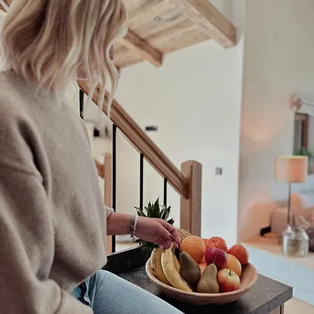 Alpine Lofts M26 アパート *